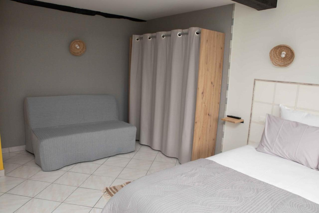 Domaine Des Demoiselles - Gite Et Spa Hauteville  Exteriör bild